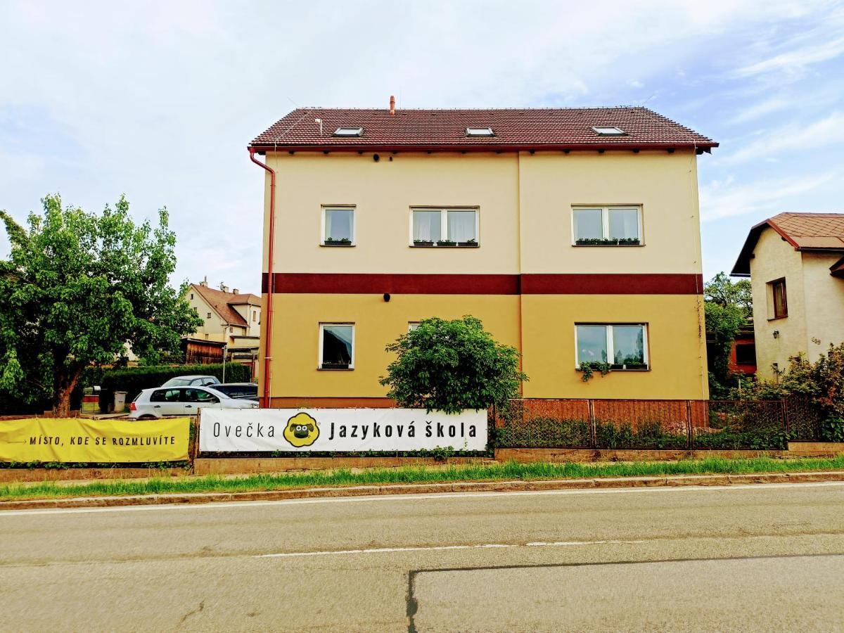 Apartman U Ovecku - Nová Paka エクステリア 写真